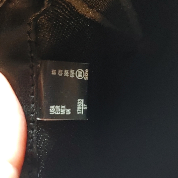 🍁American Eagle Women's Black Ankle  Chelsea Boot - Picture 7 of 8